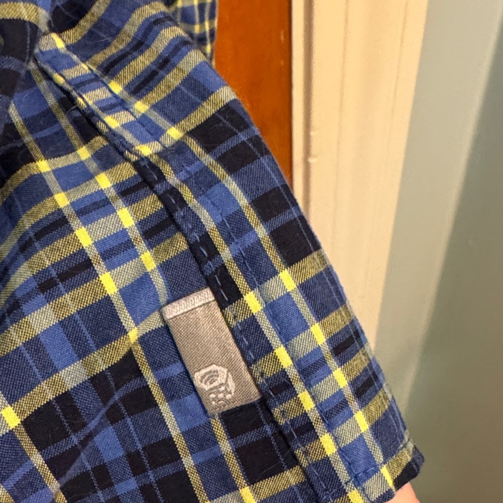 Mountain Hardwear Navy and Yellow Plaid Shirt - Picture 3 of 5